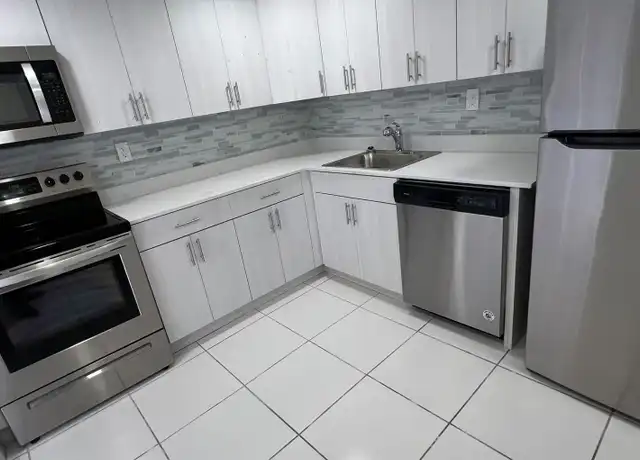 Property at 18335 NW 68th Ave Unit 230, Hialeah, FL, 33015, 1 bed, 1 bath, [object Object]