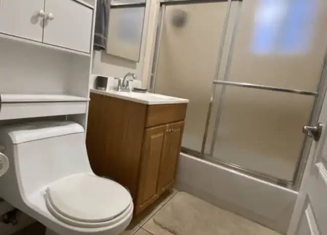 Property at 1032 W 125th St Rm 2, Los Angeles, CA, 90044, 1 bed, 1 bath, [object Object]