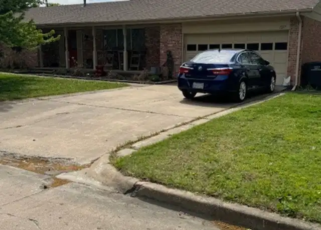 Property at 1217 SE Greystone Ave, Bartlesville, OK, 74006, 3 beds, 2 baths, [object Object]