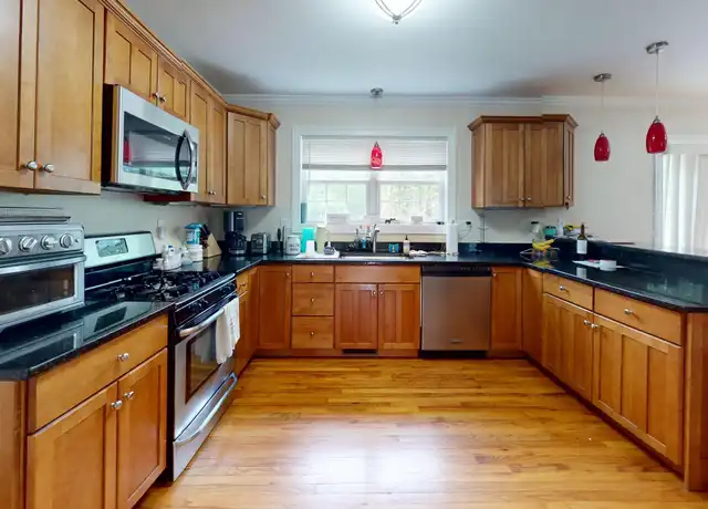 Property at 400 Burr St #9, New Haven, CT, 06512, 3 beds, 2.5 baths, [object Object]