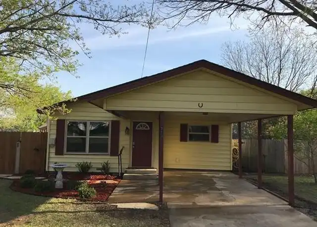 Property at 713 W 2nd St, Justin, TX, 76247, 2 beds, 1 bath, [object Object]
