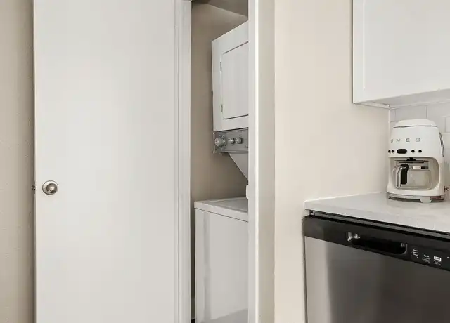 Property at The Enclave at Bear Creek - 855 E Ash Ln, Euless, TX, 76039, 1 bed, 1 bath, [object Object]