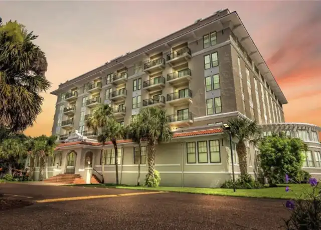 Property at 235 6th St NW #207, Winter Haven, FL, 33881, 2 beds, 2 baths, [object Object]