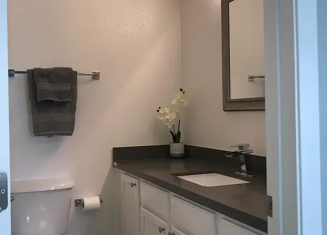 Photo of 6000 Sunhill Cir, El Sobrante, CA 94803