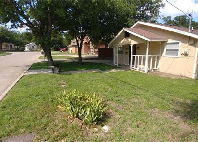 Photo of 2650 Moore Ave, Fort Worth, TX 76106
