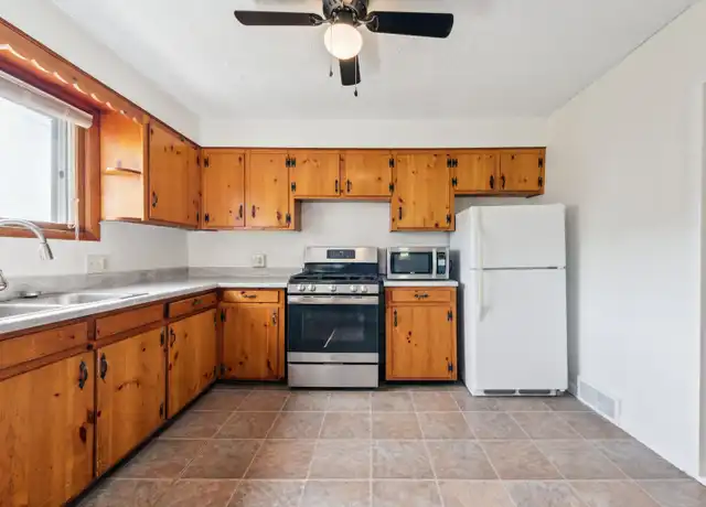 Property at 817 Laura St, Jeannette, PA, 15644, 3 beds, 1 bath, [object Object]