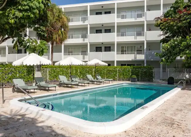 Property at 2708 Vandiver Dr Unit 11c, West Palm Beach, FL, 33409, 1 bed, 1 bath, [object Object]