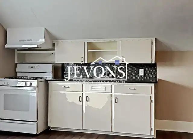 Property at 118 D St SW Unit 1, Auburn, WA, 98001, 1 bed, 1 bath, [object Object]