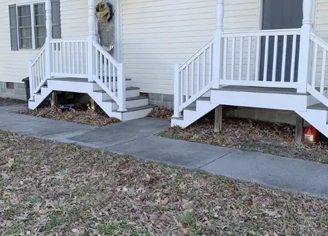 Property at 627 Della St Unit 4, Tappahannock, VA, 22560, 3 beds, 2 baths, [object Object]