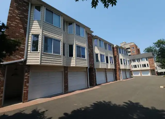 Property at 1611 Washington Blvd #30, Stamford, CT, 06902, 2 beds, 1.5 baths, [object Object]