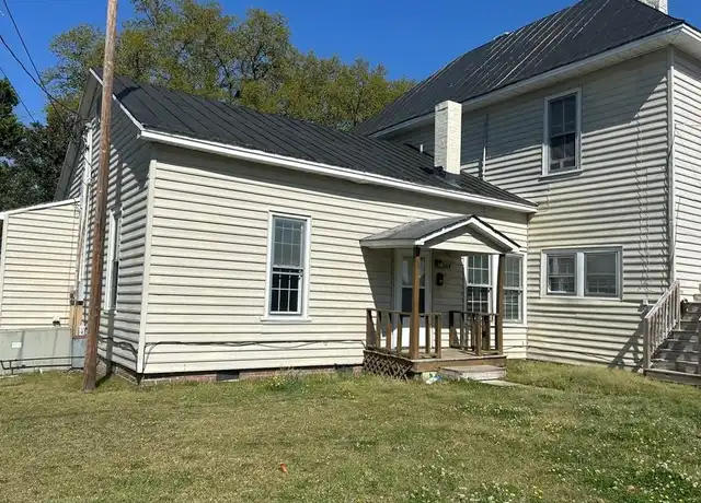 Property at 309 E Bay St, Dunn, NC, 28334, 2 beds, 1 bath, [object Object]
