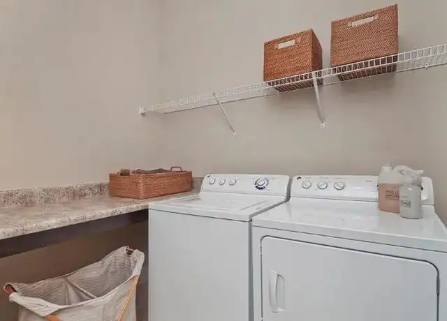 Property at 131 Poindexter Dr, Charlotte, NC, 28203, 0 beds, 1 bath, [object Object]