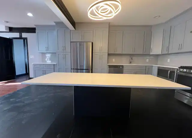 Property at 306 Exchange St Unit 2nd & 3rd, New Haven, CT, 06513, 5 beds, 2 baths, [object Object]