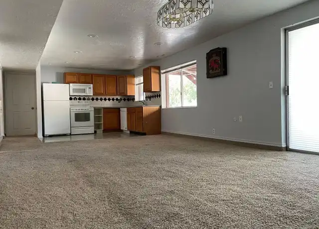 Property at 1739 E Paulista Way, Sandy, UT, 84093, 2 beds, 1 bath, [object Object]