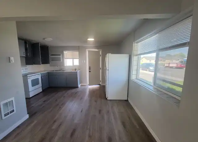 Property at 132 W Shoshone St Unit F, Pasco, WA, 99301, 2 beds, 1 bath, [object Object]