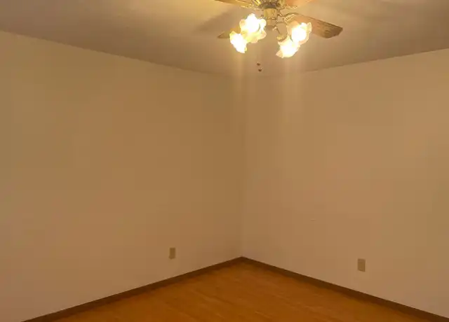 Property at 5256 Carlton Dr Unit B, Springfield, IL, 62703, 2 beds, 1 bath, [object Object]