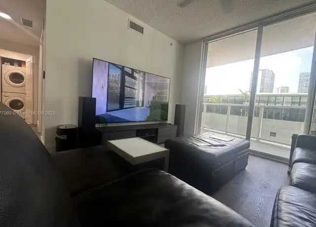 Property at 601 NE 23rd St #1101, Miami, FL, 33137, 1 bed, 1 bath, [object Object]