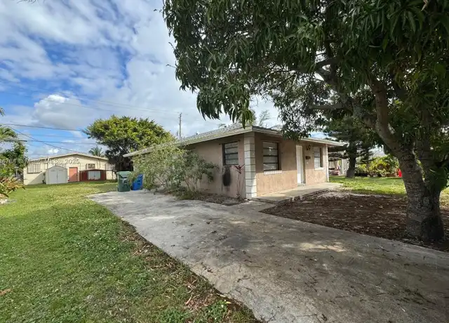 Property at 201 NE 35th St, Oakland Park, FL, 33334, 3 beds, 2 baths, [object Object]
