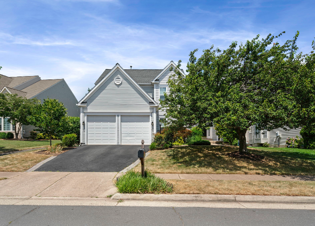 Photo of 44128 Merrywood Ct, Ashburn, VA 20147