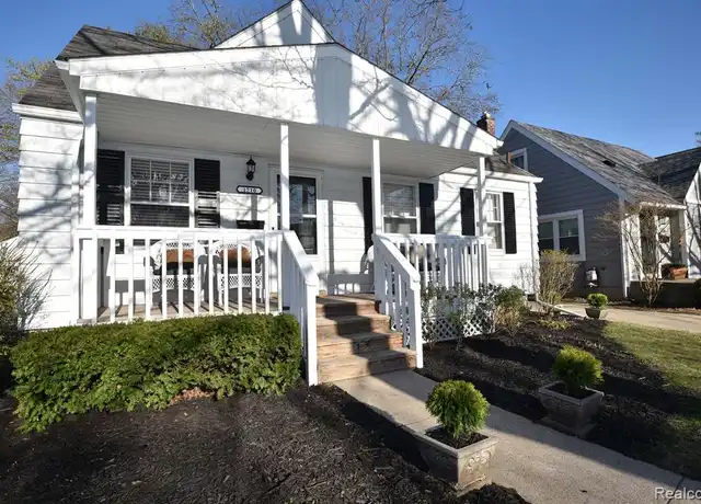 Property at 1210 Ferris Ave, Royal Oak, MI, 48067, 3 beds, 1.5 baths, [object Object]