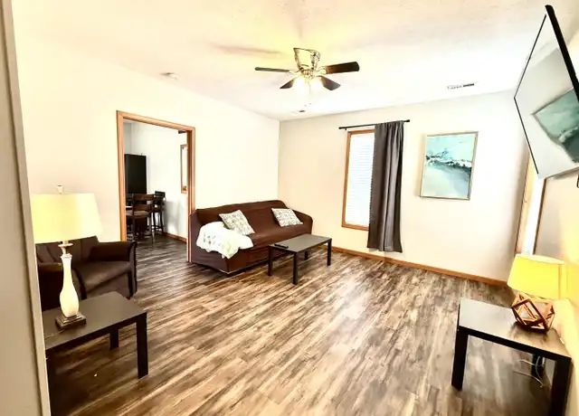 Property at 433 W Grand St Unit C, Springfield, MO, 65807, 2 beds, 1 bath, [object Object]