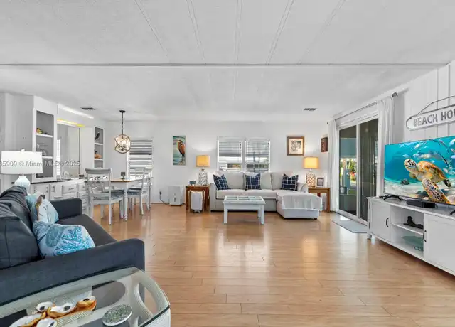 Property at 806 S Jade Dr Unit 806, Key Largo, FL, 33037, 2 beds, 2 baths, [object Object]
