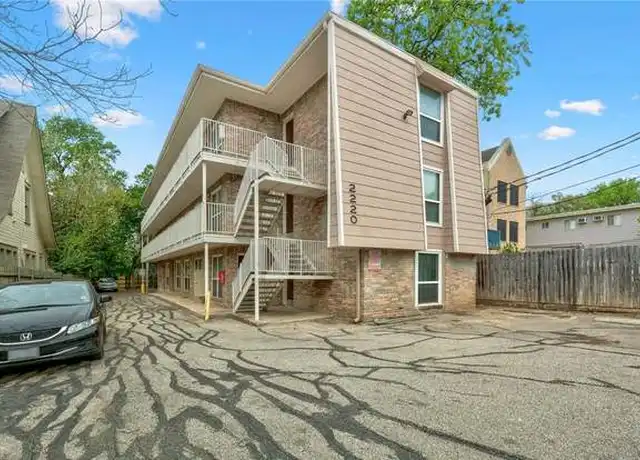 Property at 2220 Leon St, Austin, TX, 78705, 2 beds, 2 baths, [object Object]