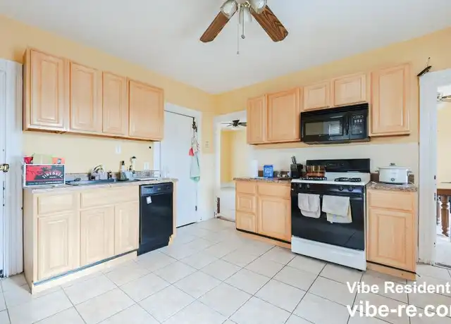 Property at 29 Buckley St, Quincy, MA, 02169, 0 beds, 1 bath, [object Object]