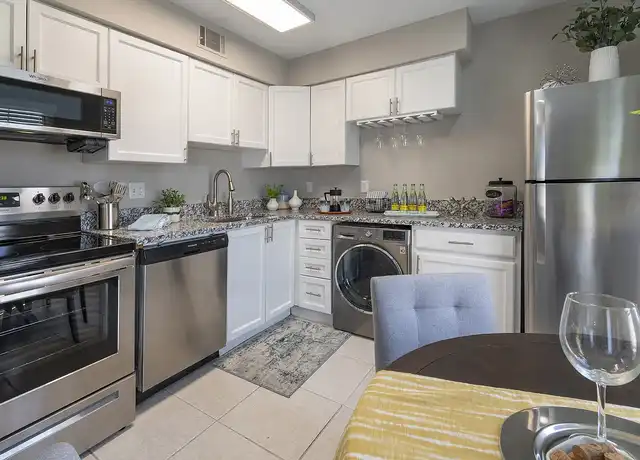 Property at Hamilton Point on Egypt Lake - 3445 Carlton Arms Dr, Tampa, FL, 33614, 1 bed, 1 bath, [object Object]