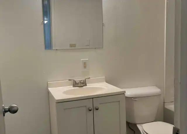 Property at 214 NW Chapel Dr Unit 1, Ankeny, IA, 50023, 1 bed, 1 bath, [object Object]