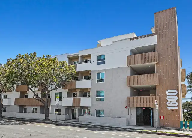 Property at Venice Wave by Wiseman - 1600 Venice Blvd, Venice, CA, 90291, 1 bed, 1-2 bath, [object Object]