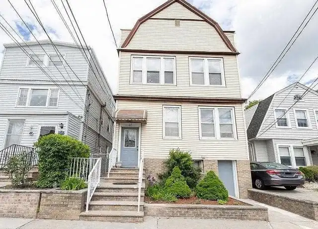 Property at 27 E 46th St Unit 3, Bayonne, NJ, 07002, 2 beds, 1 bath, [object Object]