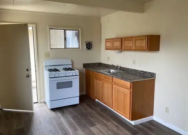 Property at 450 Jayne St Unit 22, King City, CA, 93930, 2 beds, 1 bath, [object Object]