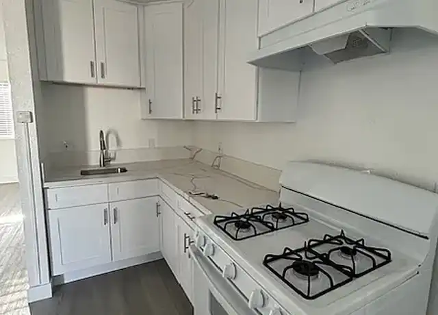 Property at 14542 Saticoy St, Van Nuys, CA, 91405, 0 beds, 1 bath, [object Object]