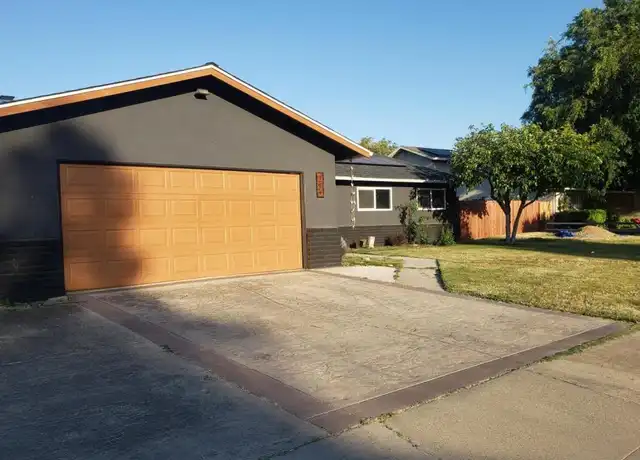 Property at 704 R St, Newman, CA, 95360, 3 beds, 2 baths, [object Object]