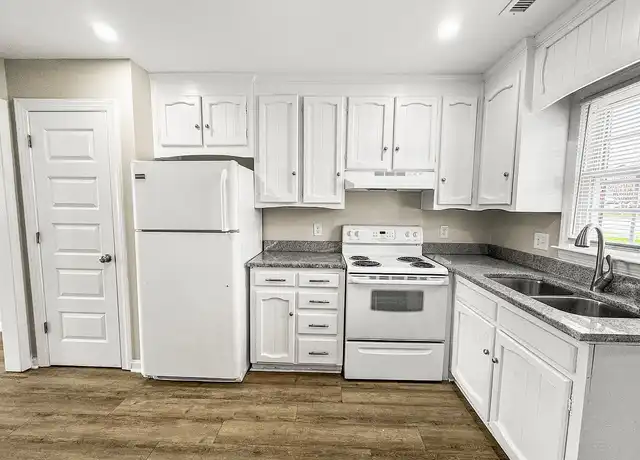 Property at Wellongate Apartments - 3430 Sunset Ave, Rocky Mount, NC, 27804, 2 beds, 1-1.5 bath, [object Object]