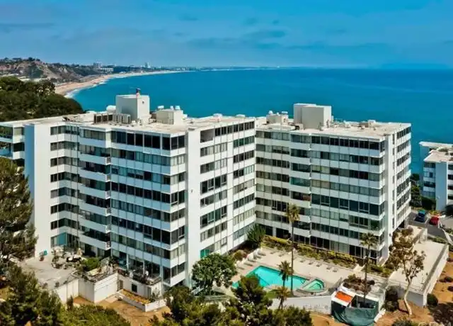 Property at 17352 W Sunset Blvd Unit D204, Pacific Palisades, CA, 90272, 1 bed, 1 bath, [object Object]