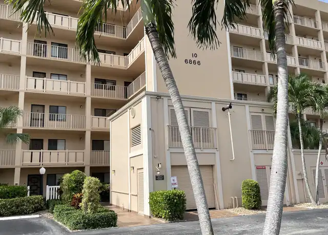 Property at 6866 Huntington Ln #305, Delray Beach, FL, 33446, 2 beds, 2 baths, [object Object]