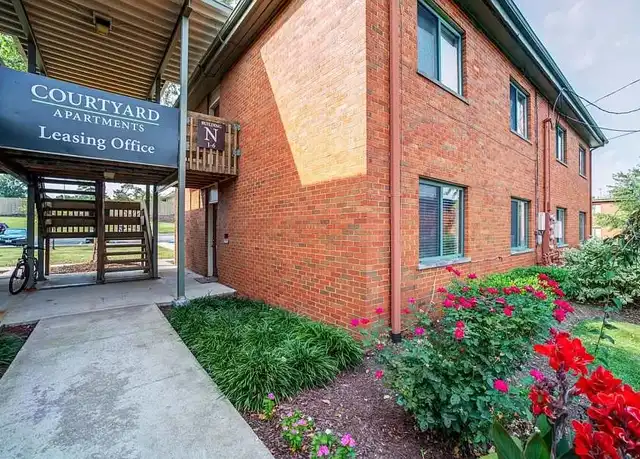 Property at Courtyard Apartments - 2012 W Ash St, Columbia, MO, 65203, 1-2 bed, 1 bath, [object Object]