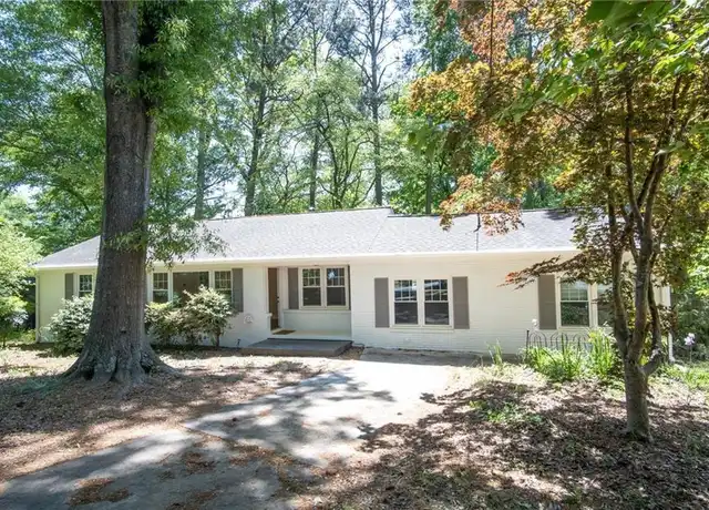 Property at 202 Shawnee Trl SE, Marietta, GA, 30067, 3 beds, 2 baths, [object Object]