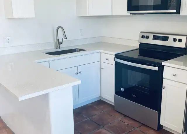 Property at 124 E Jacinto St Unit 2, Tucson, AZ, 85705, 1 bed, 1 bath, [object Object]