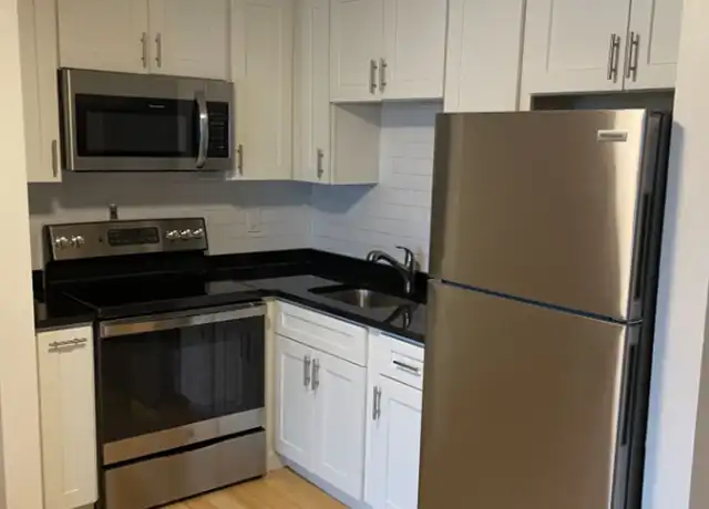 Property at 357 Main St Unit 357 Main- 12, Hyannis, MA, 02601, 1 bed, 1 bath, [object Object]