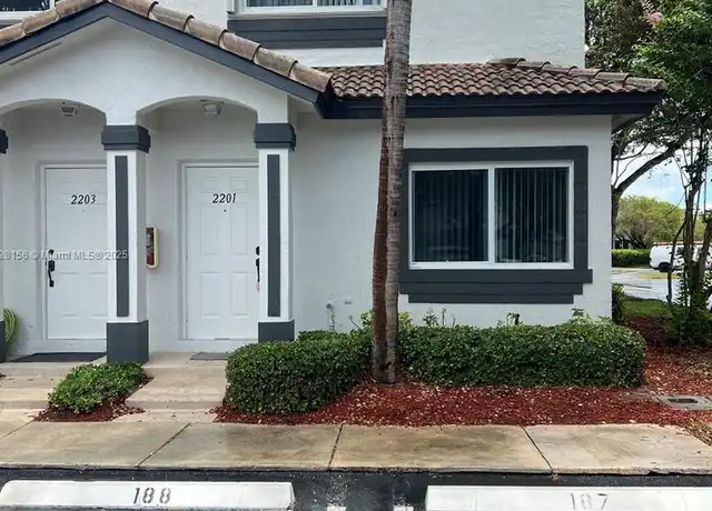 Property at 2201 SE 24th Pl #2201, Homestead, FL, 33035, 2 beds, 2.5 baths, [object Object]