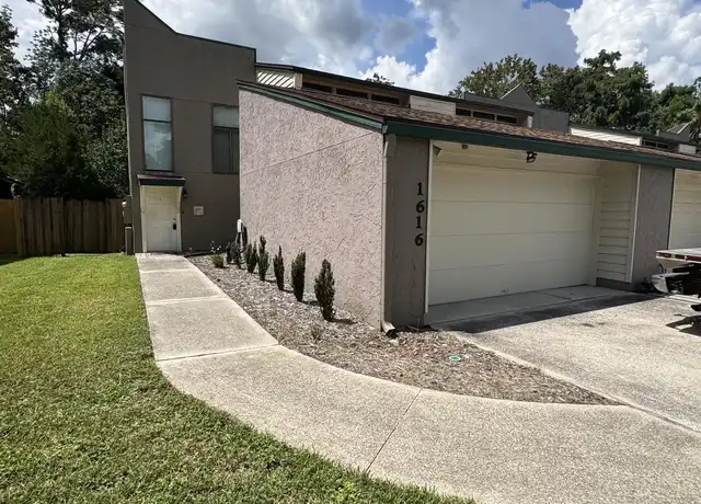Property at 1616 Mardis Pl W, Jacksonville, FL, 32205, 2 beds, 2.5 baths, [object Object]
