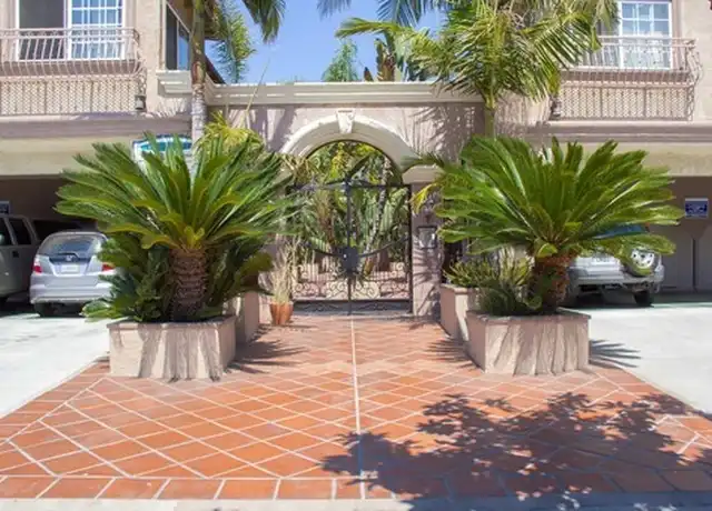 Property at 3608 Keystone Ave Unit 12 12, Los Angeles, CA, 90034, 1 bed, 1 bath, [object Object]