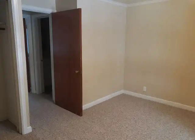 Property at 371 1st St Apt 2, Port Edwards, WI, 54469, 2 beds, 1 bath, [object Object]