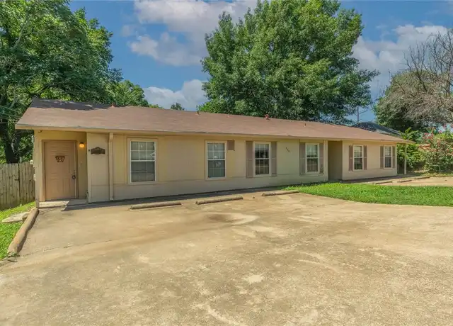 Property at 705 North St, Weatherford, TX, 76086, 2 beds, 1 bath, [object Object]