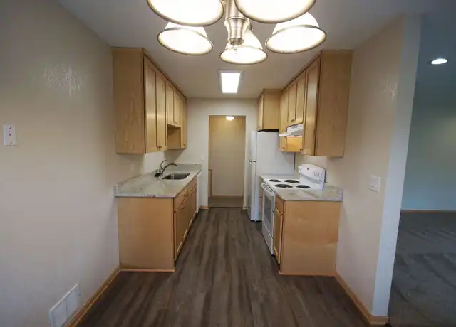 Property at 1270 Larpenteur Ave W Unit 105, St Paul, MN, 55113, 2 beds, 1.5 baths, [object Object]