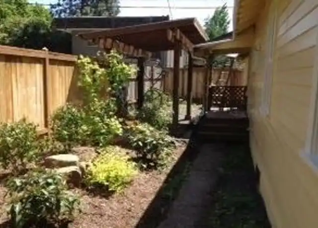 Property at 1012 W 4th Ave, Eugene, OR, 97402, 0 beds, 1 bath, [object Object]