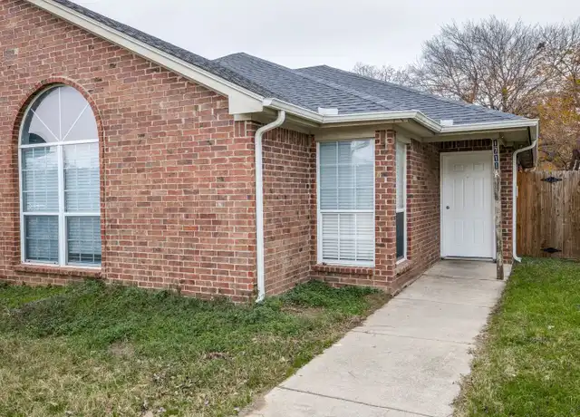 Property at 1711 Tina Marie Rd, Arlington, TX, 76012, 3 beds, 2 baths, [object Object]